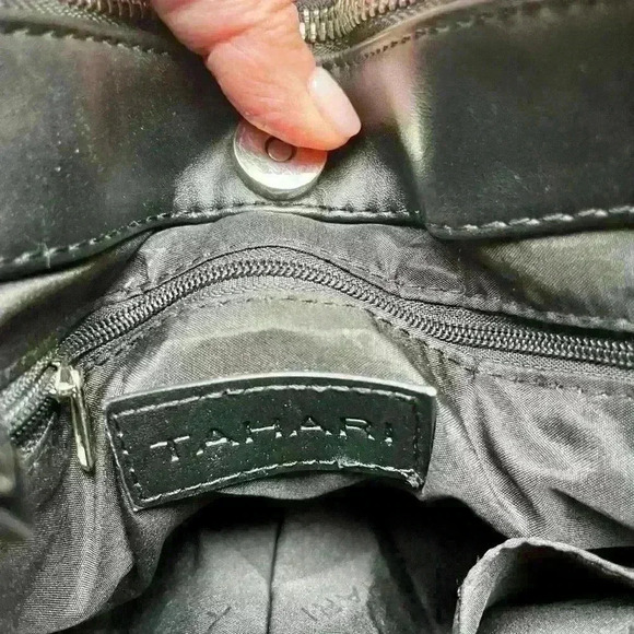 TAHARI - BLACK PURSE WITH HANDLES AND CROSSBODY STRAP - Picture 6 of 16